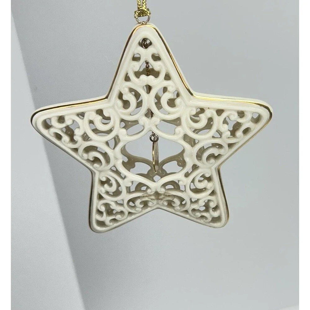 Lenox 2007 Annual Star of Lace Ornament